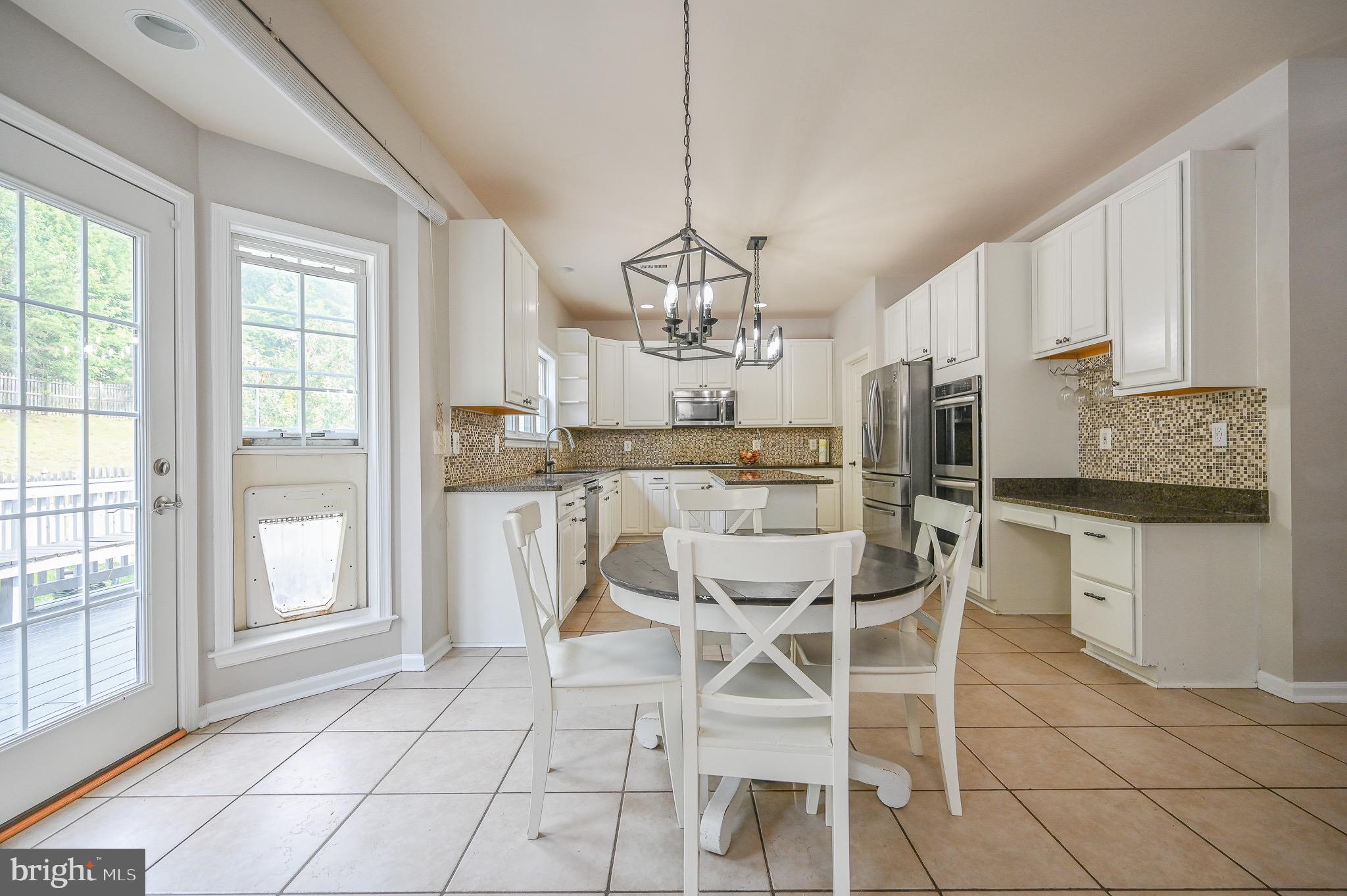 AUSTIN RIDGE - Residential