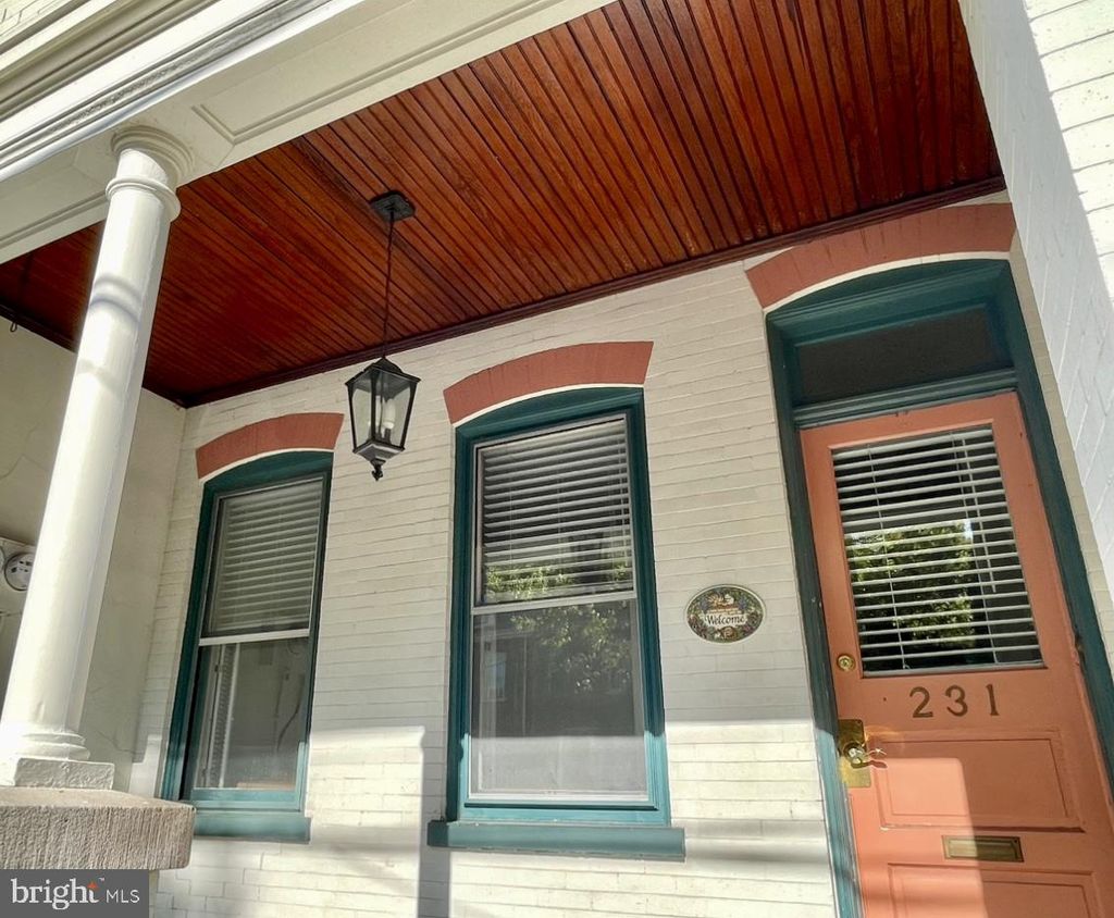 Photo of 231 N MULBERRY ST, LANCASTER, PA 17603 (MLS # PALA2035158)