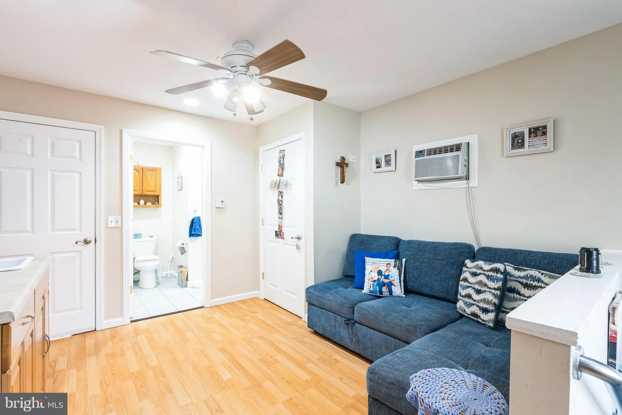 Millville, New Jersey 08332, United States, 3 Bedrooms Bedrooms, ,3 BathroomsBathrooms,Residential,Pending,89306