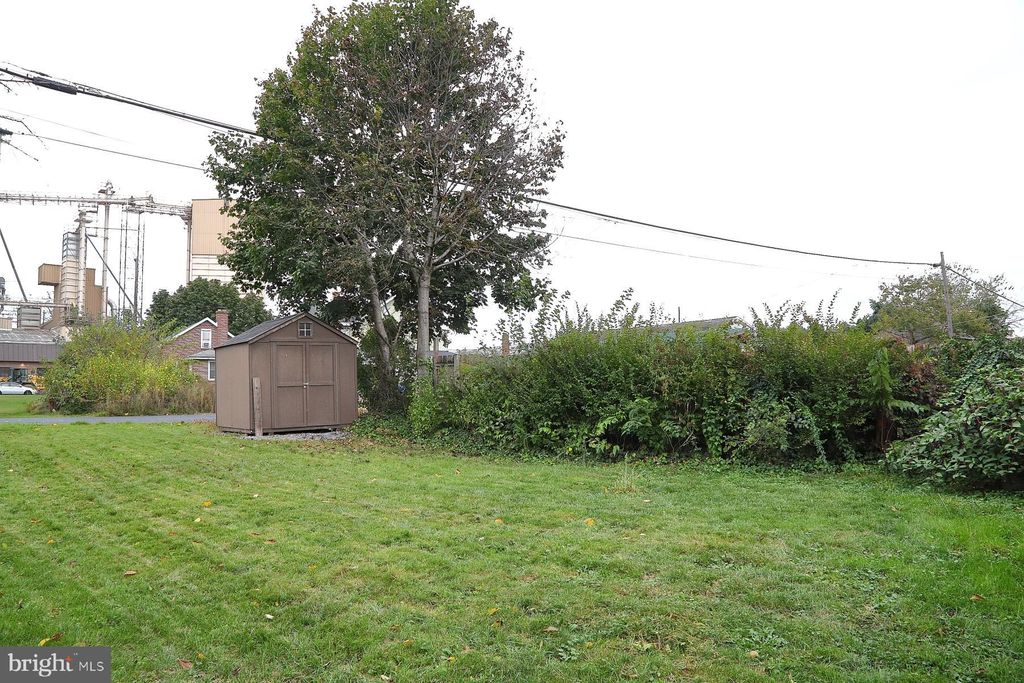 Photo of 117 Heisey Avenue, ELIZABETHTOWN, PA 17022 (MLS # PALA2077866)
