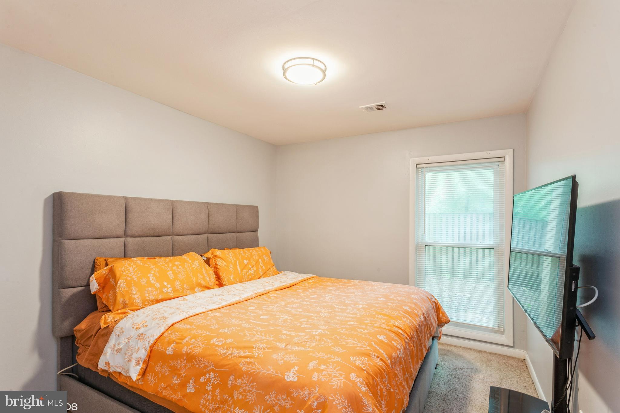 APPLEWALK CONDO - Residential