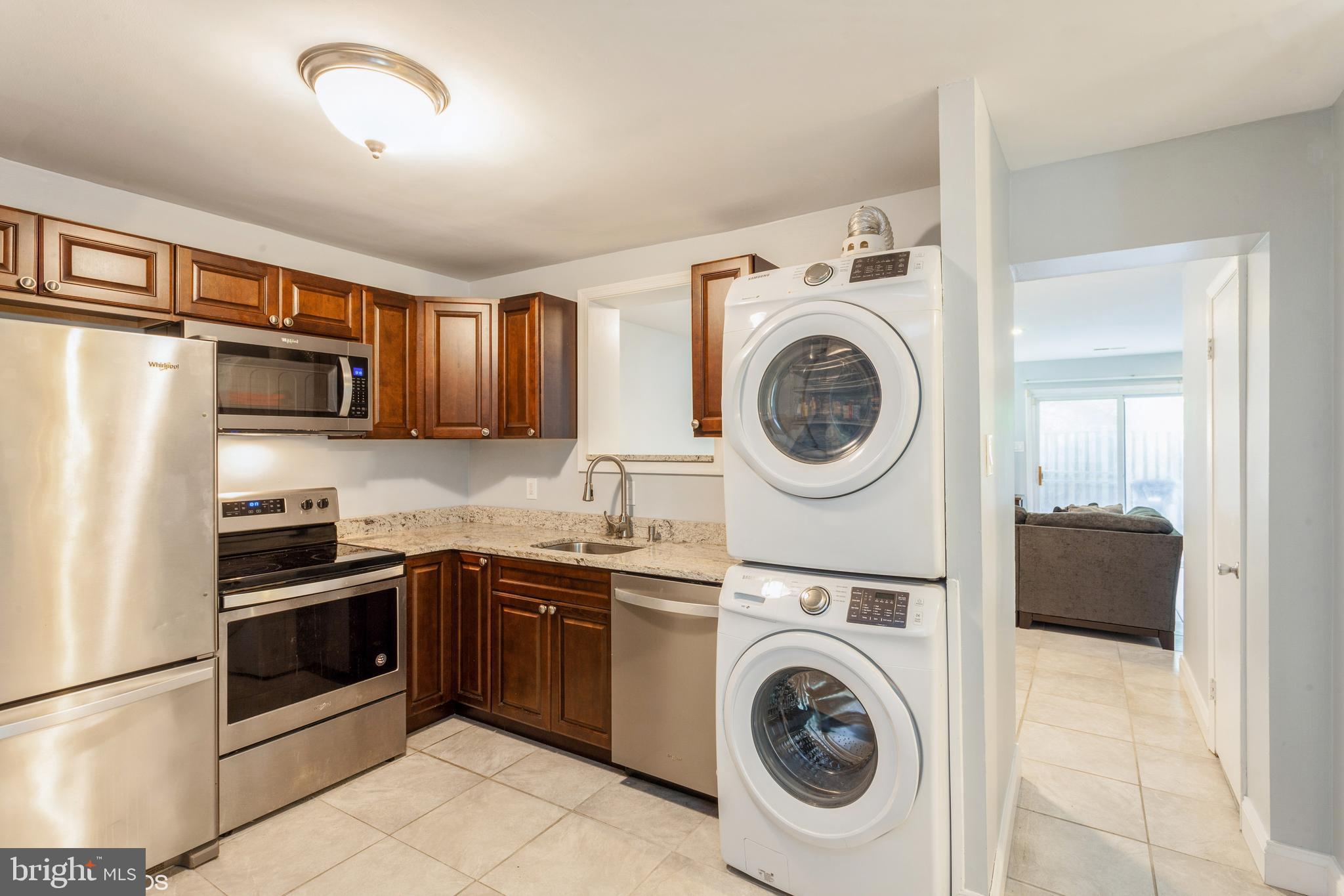 APPLEWALK CONDO - Residential