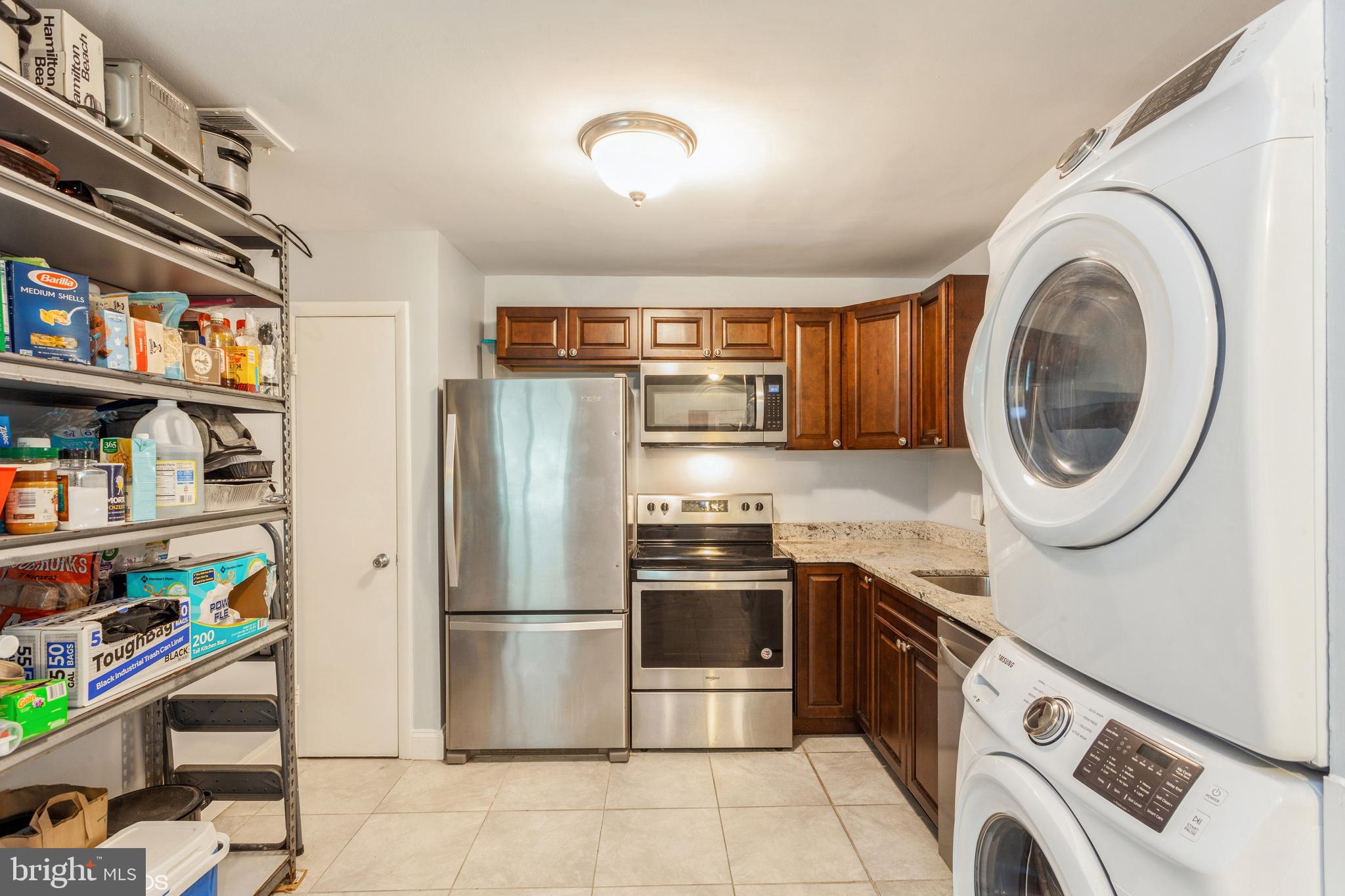 APPLEWALK CONDO - Residential