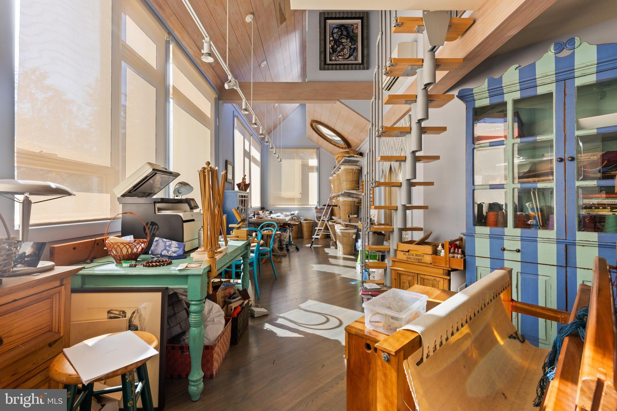 POPLAR HILL - Residential