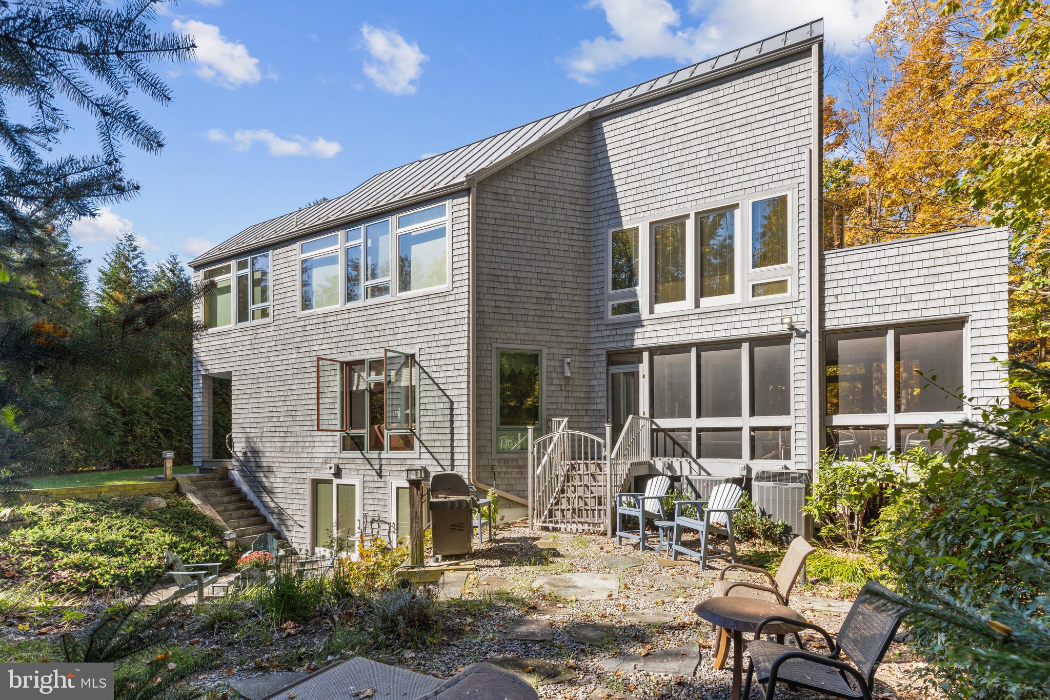 POPLAR HILL - Residential