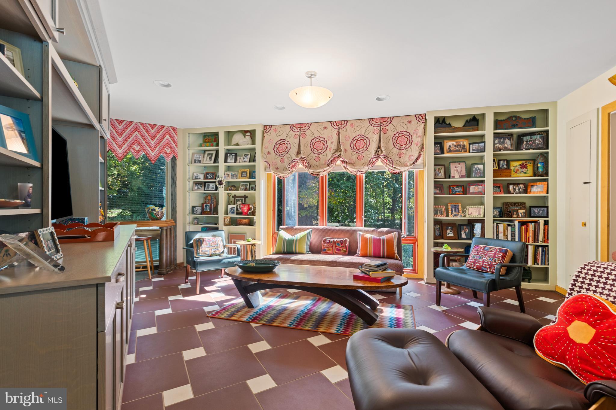 POPLAR HILL - Residential