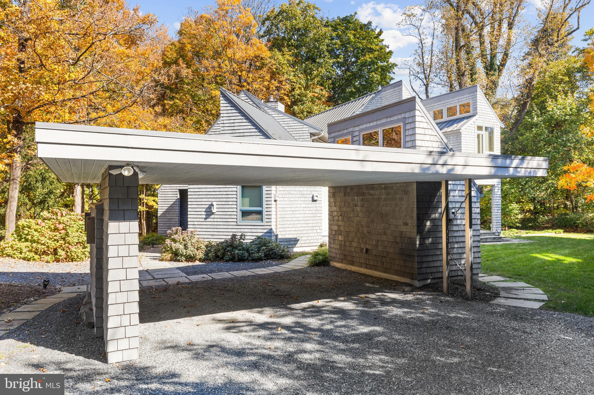 POPLAR HILL - Residential