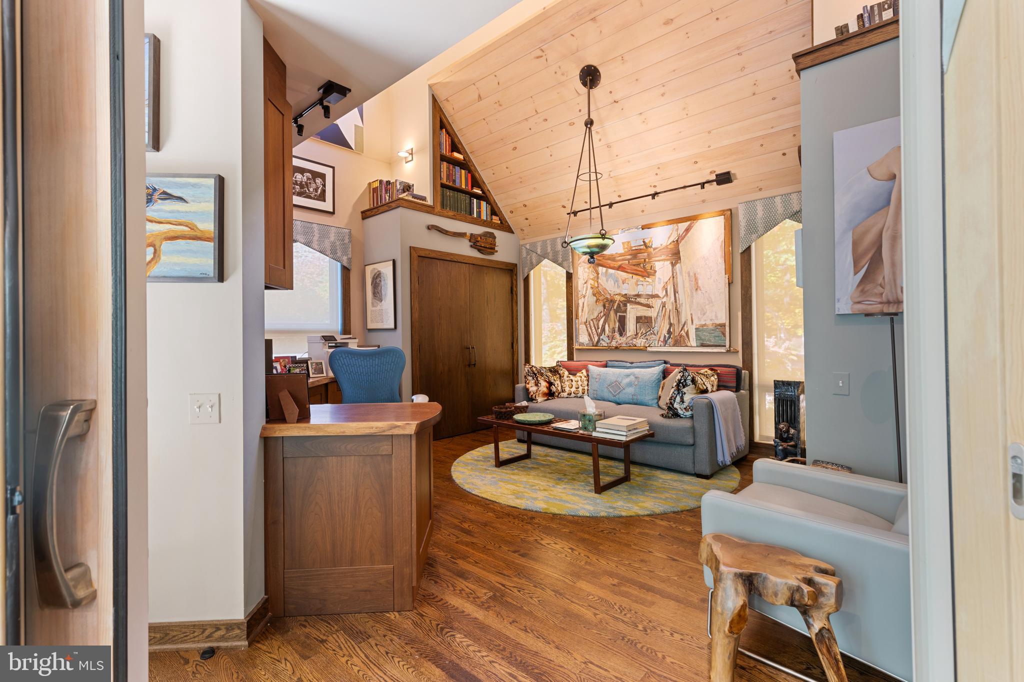 POPLAR HILL - Residential