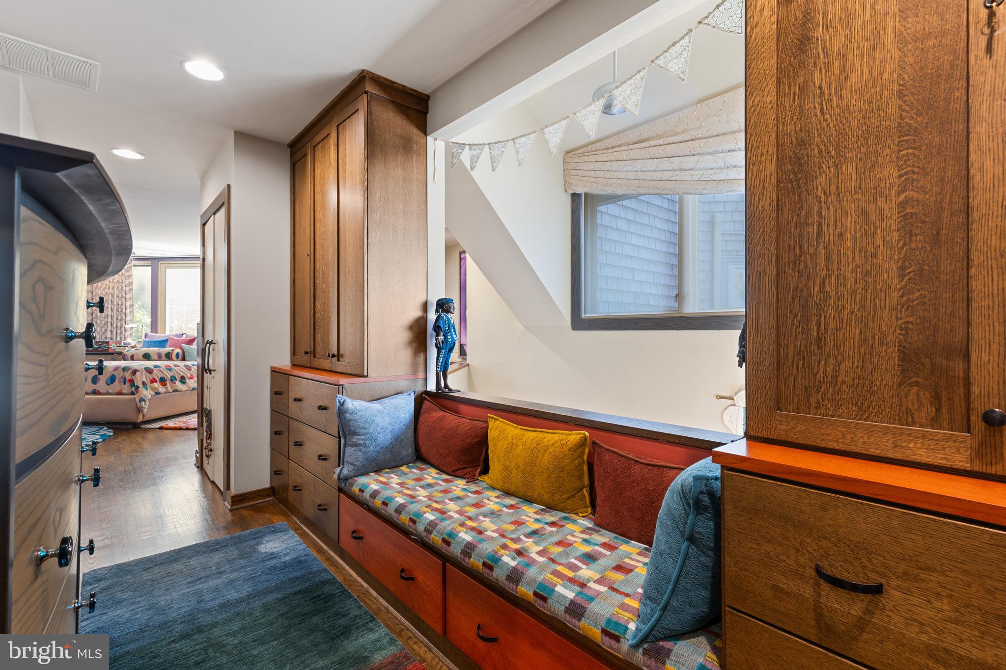 POPLAR HILL - Residential