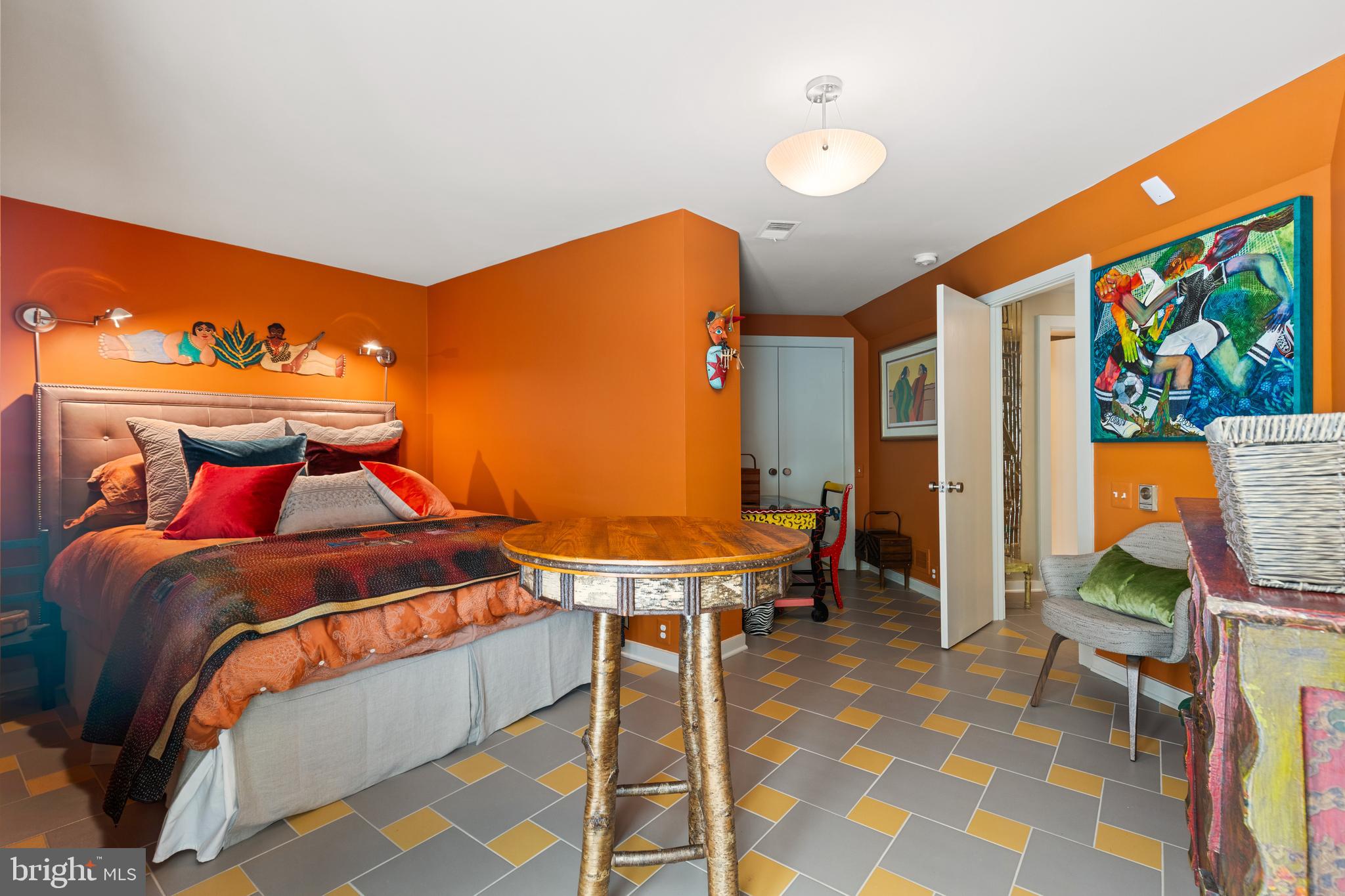 POPLAR HILL - Residential