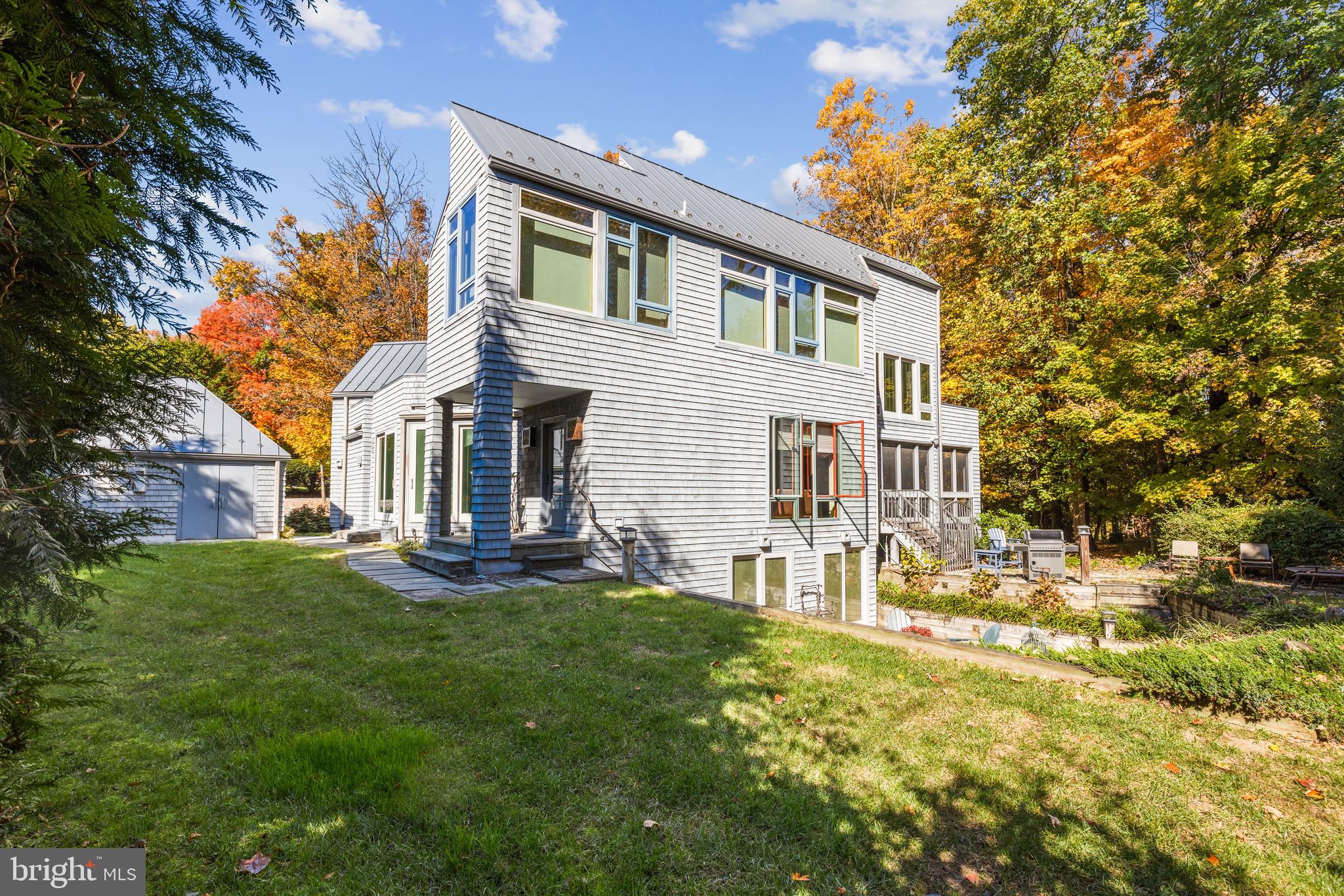 POPLAR HILL - Residential