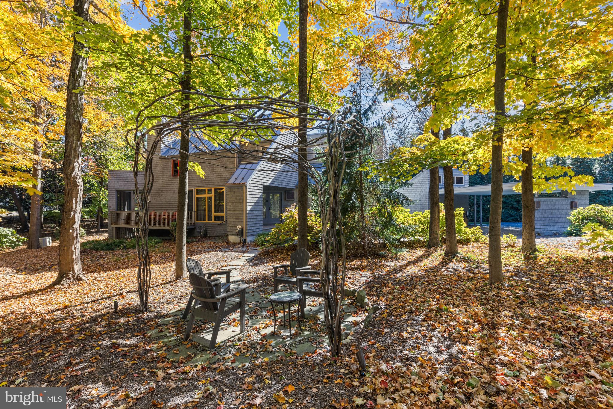 POPLAR HILL - Residential