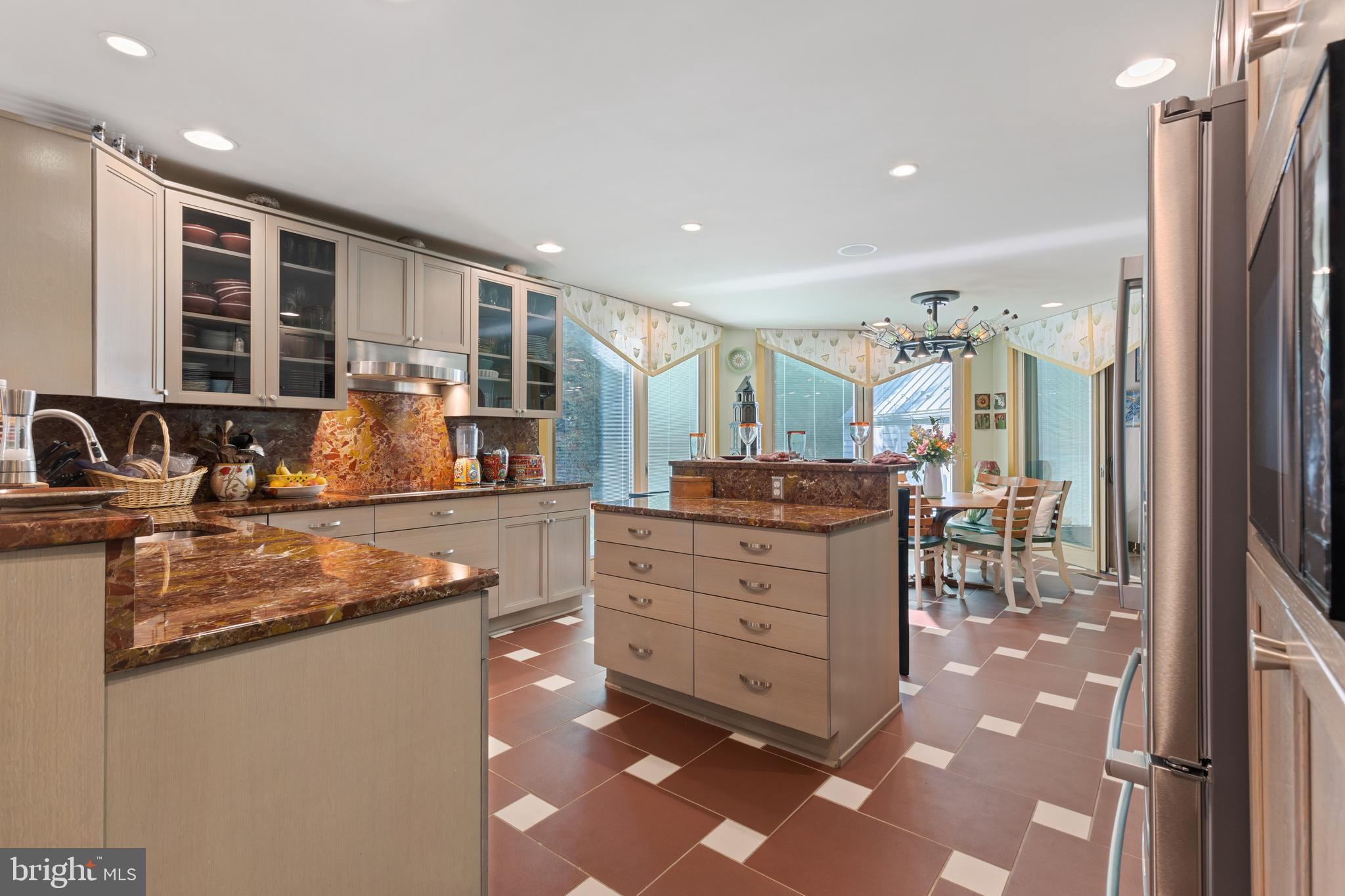 POPLAR HILL - Residential