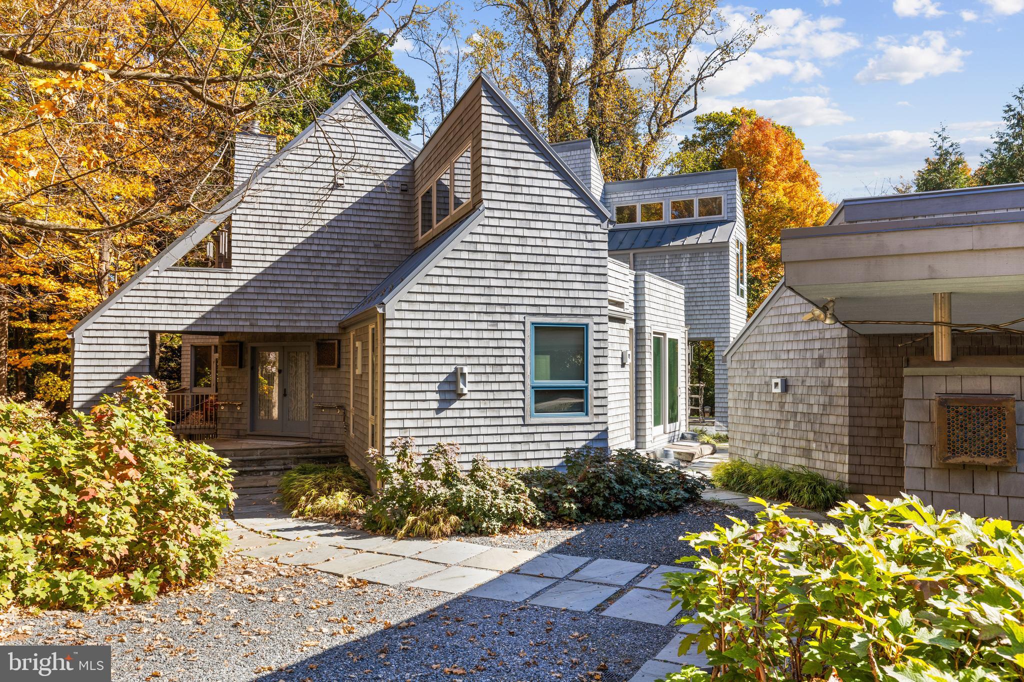 POPLAR HILL - Residential