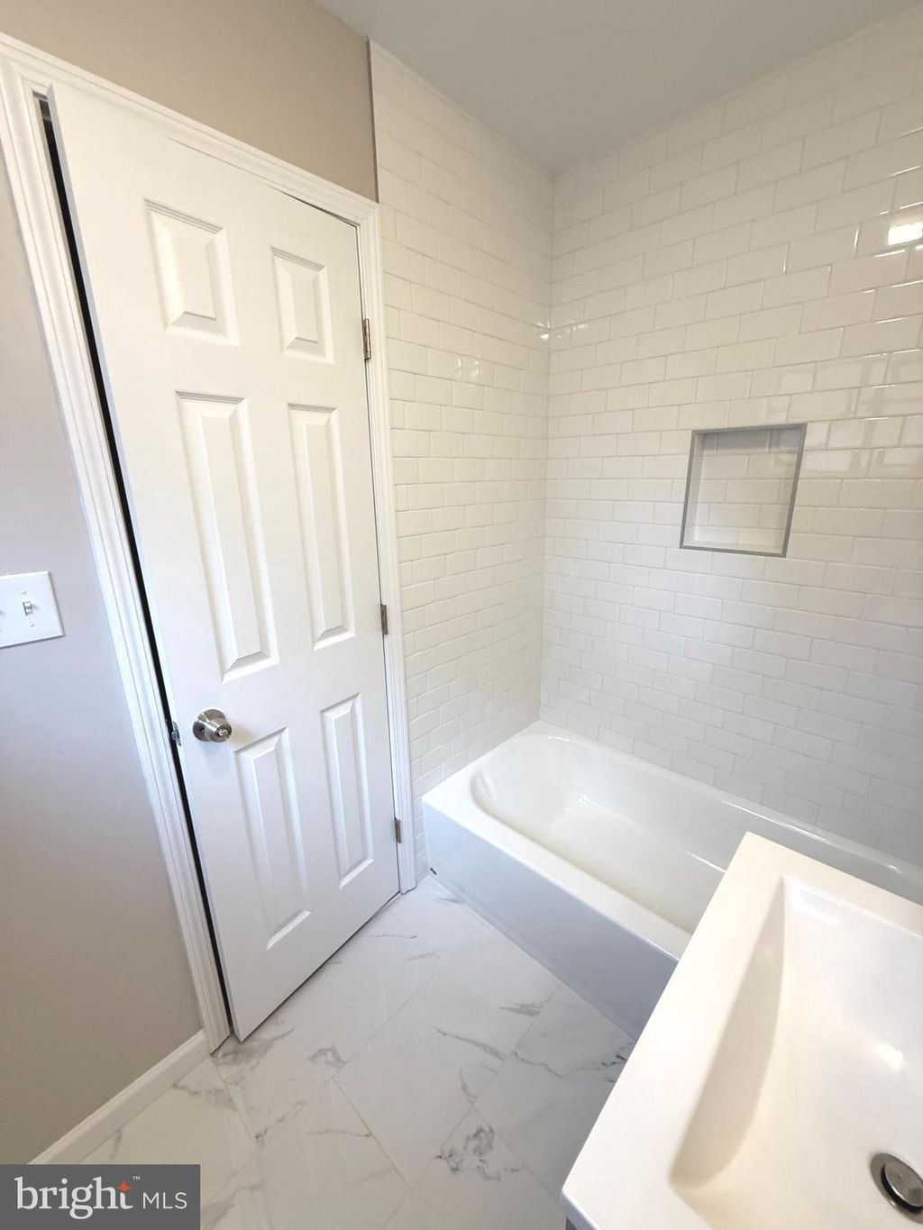 Photo of 3492 Martha Custis Drive, ALEXANDRIA, VA 22302 (MLS # VAAX2051210)
