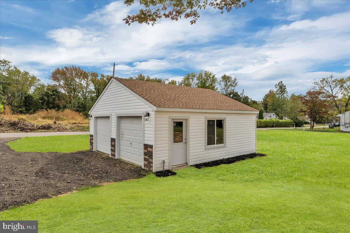 Monroeville, New Jersey 08343, United States, 3 Bedrooms Bedrooms, ,2 BathroomsBathrooms,Residential,Coming Soon,220796