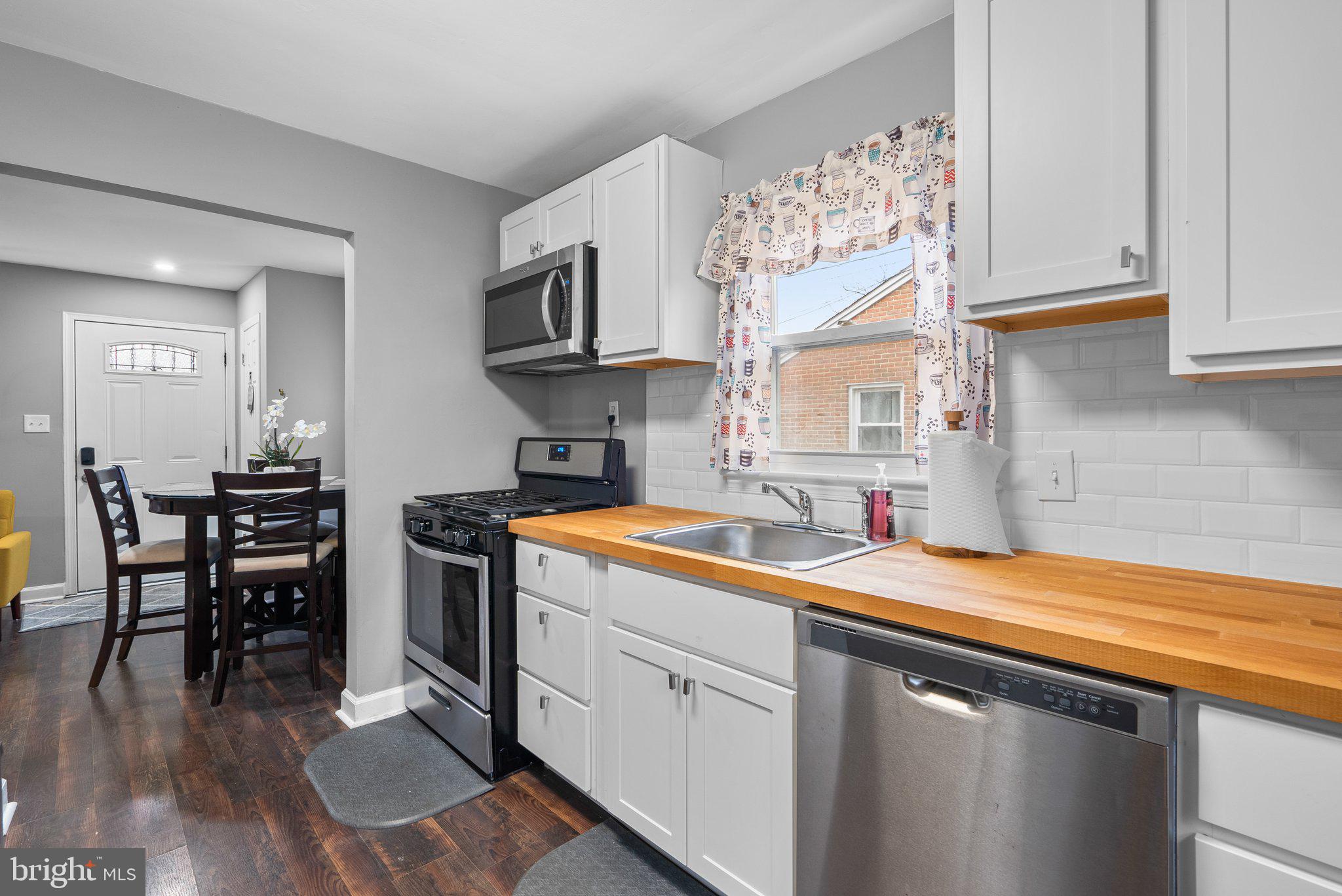 LANDOVER HILLS - Residential Lease