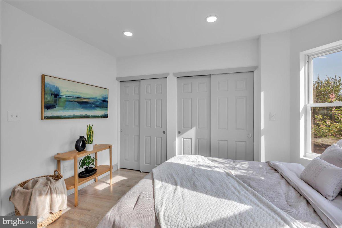 OVERBROOK - Residential