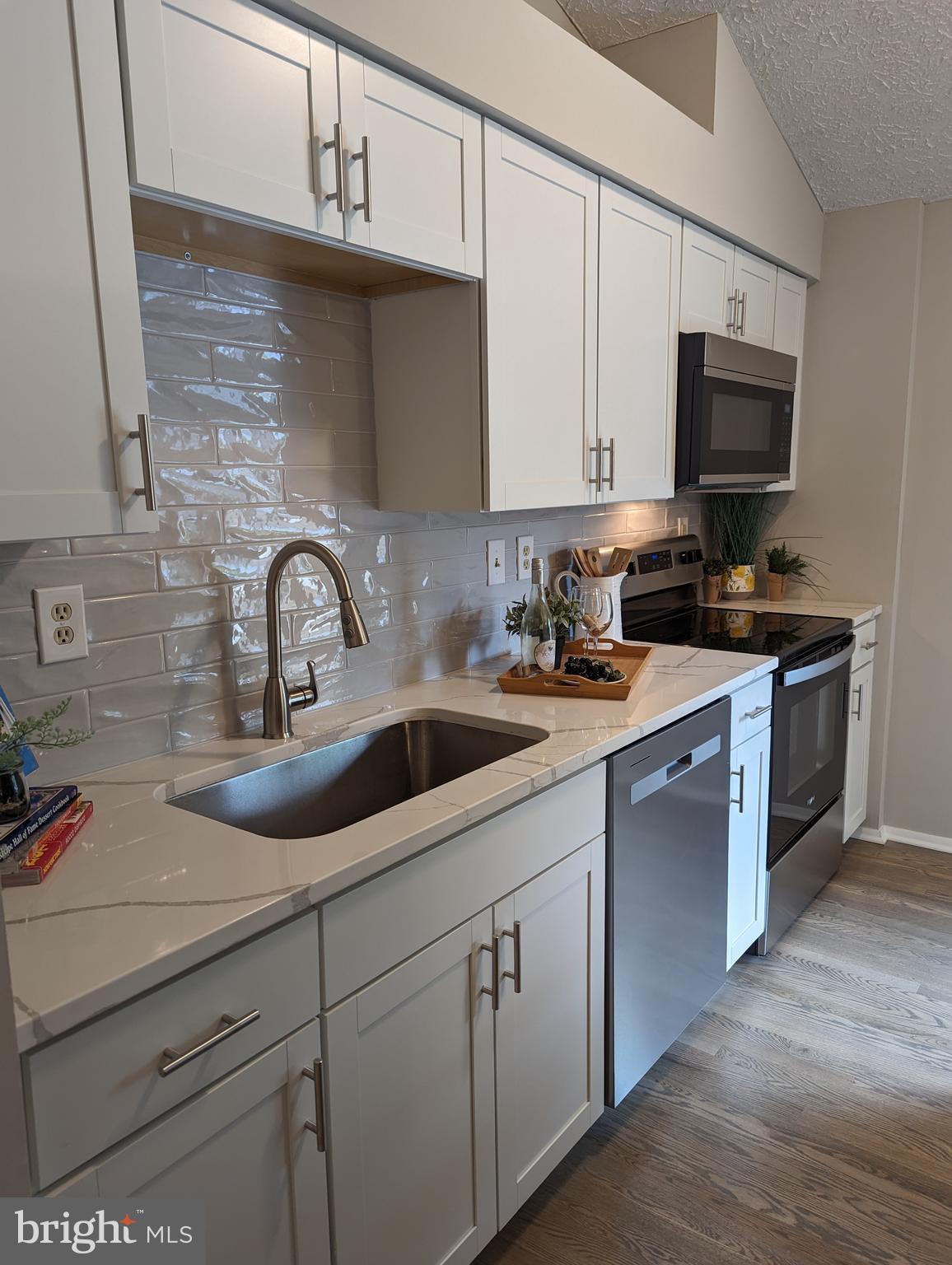 HARMANS WOODS - Residential