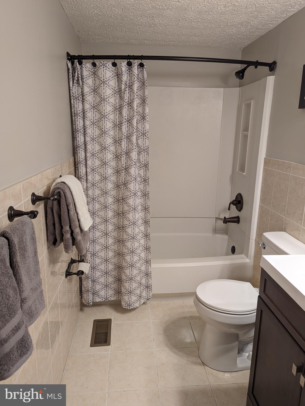 HARMANS WOODS - Residential