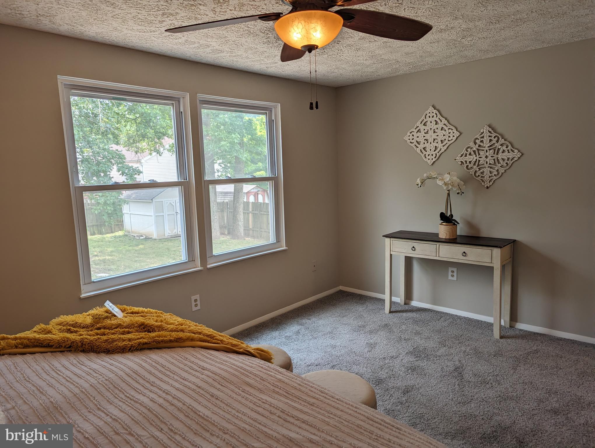 HARMANS WOODS - Residential