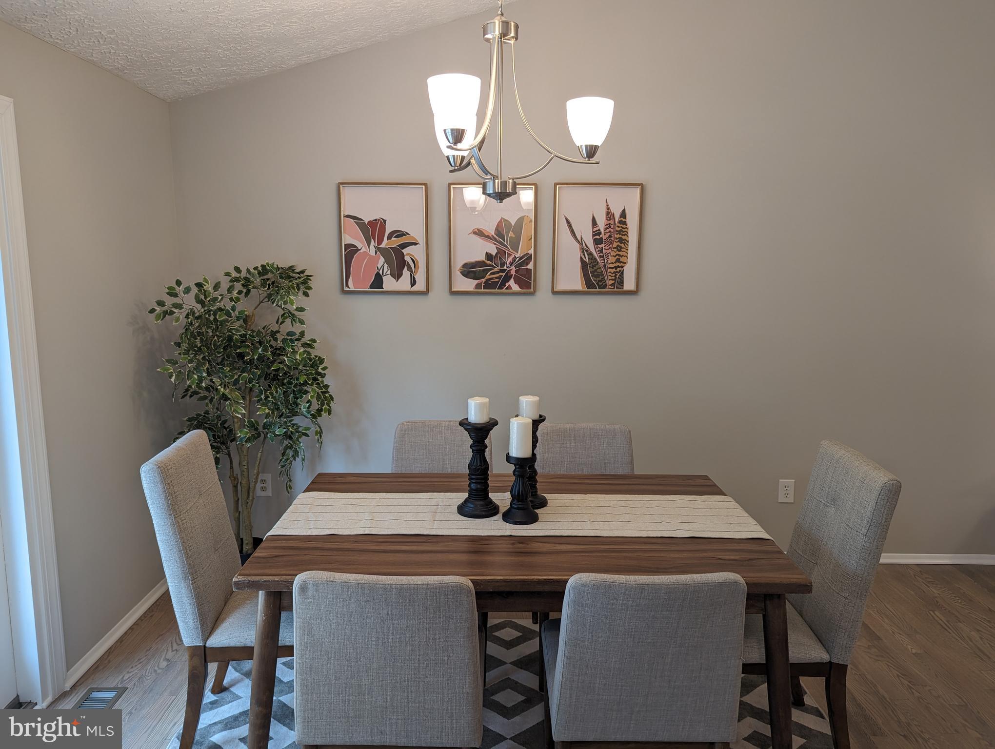 HARMANS WOODS - Residential