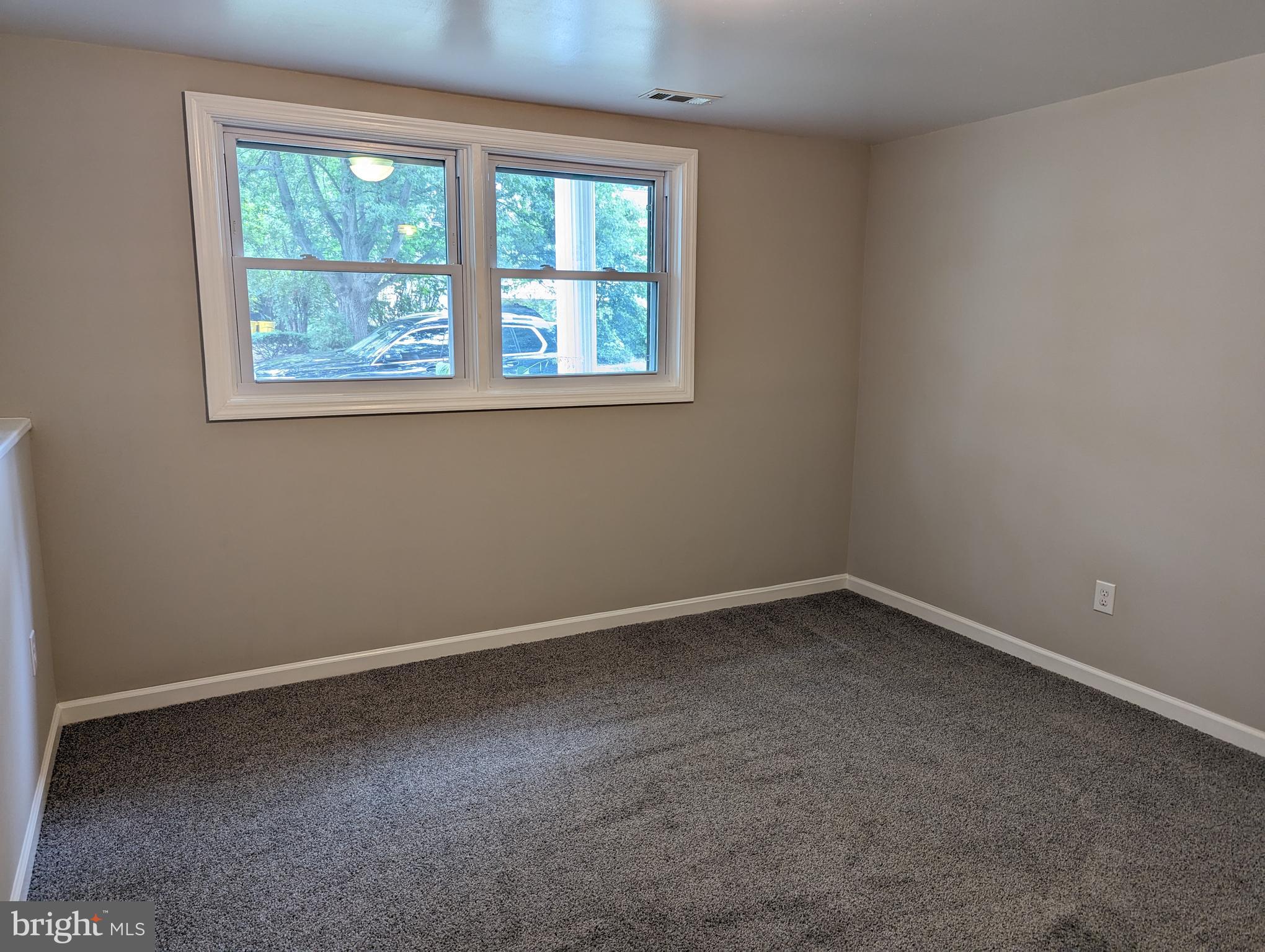 HARMANS WOODS - Residential