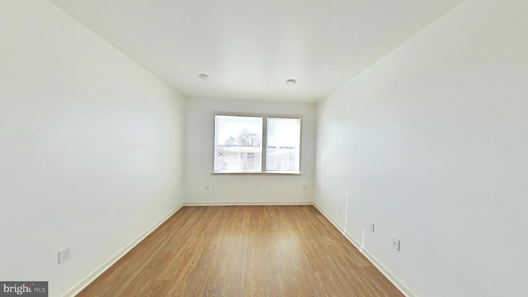 ROXBOROUGH - Residential Lease