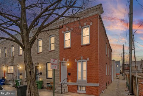 Townhouse For Sale - 3201 E Fairmount Avenue<br/> BALTIMORE, MD 21224