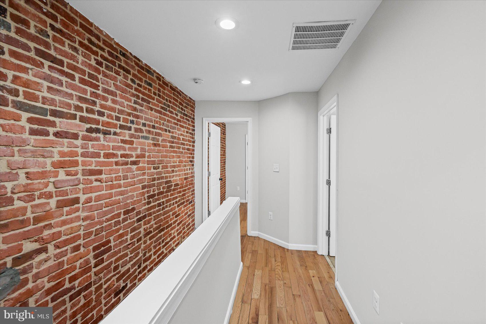 HIGHLANDTOWN - Residential