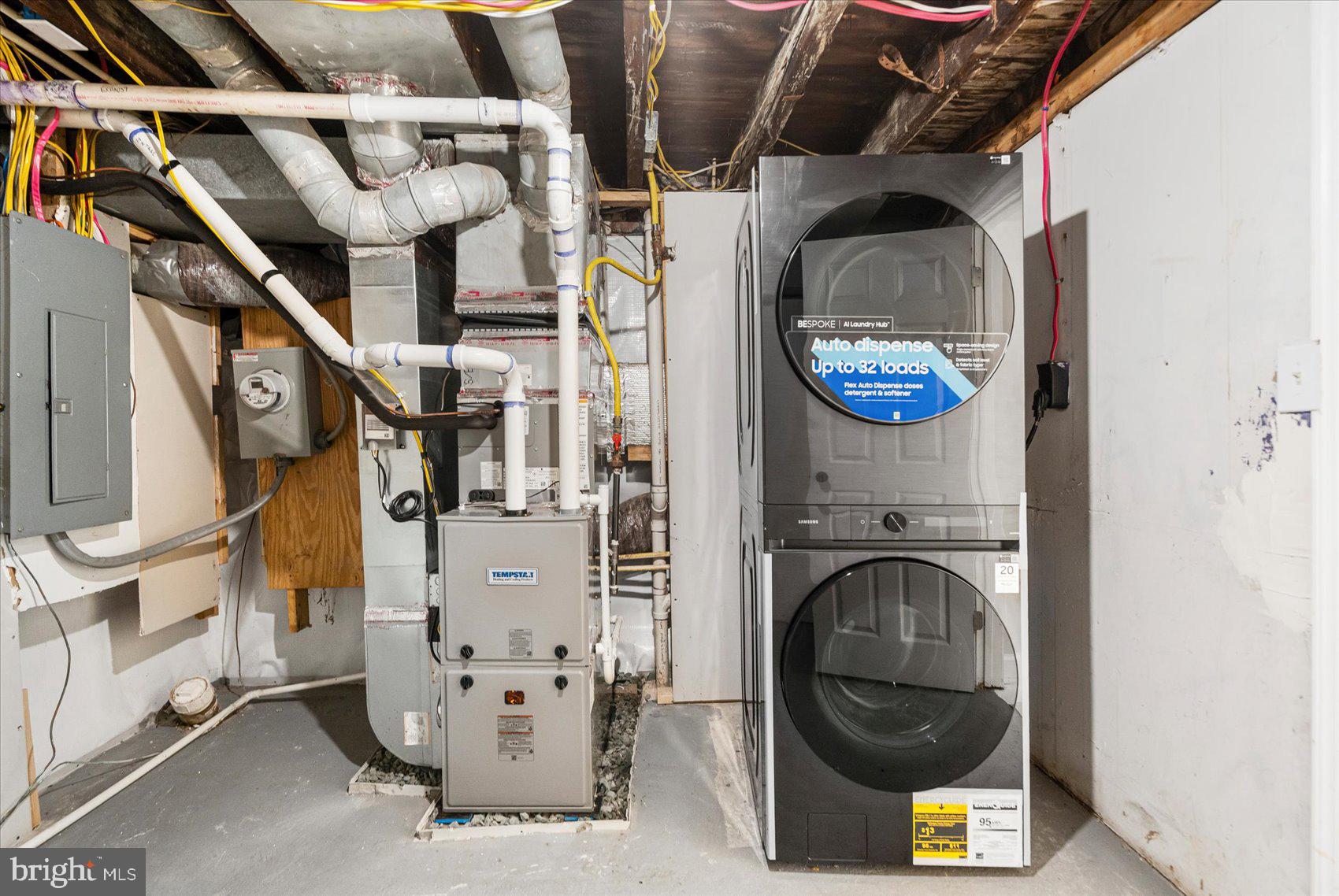 HIGHLANDTOWN - Residential