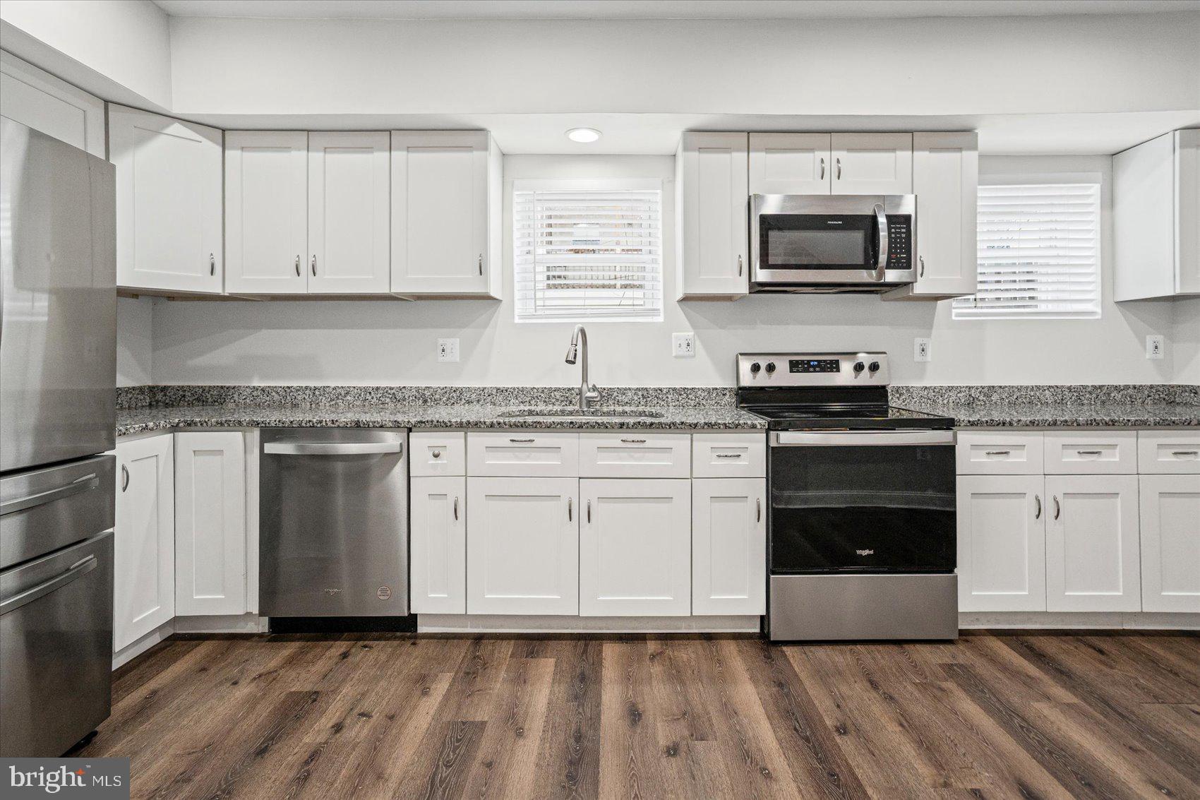 HIGHLANDTOWN - Residential