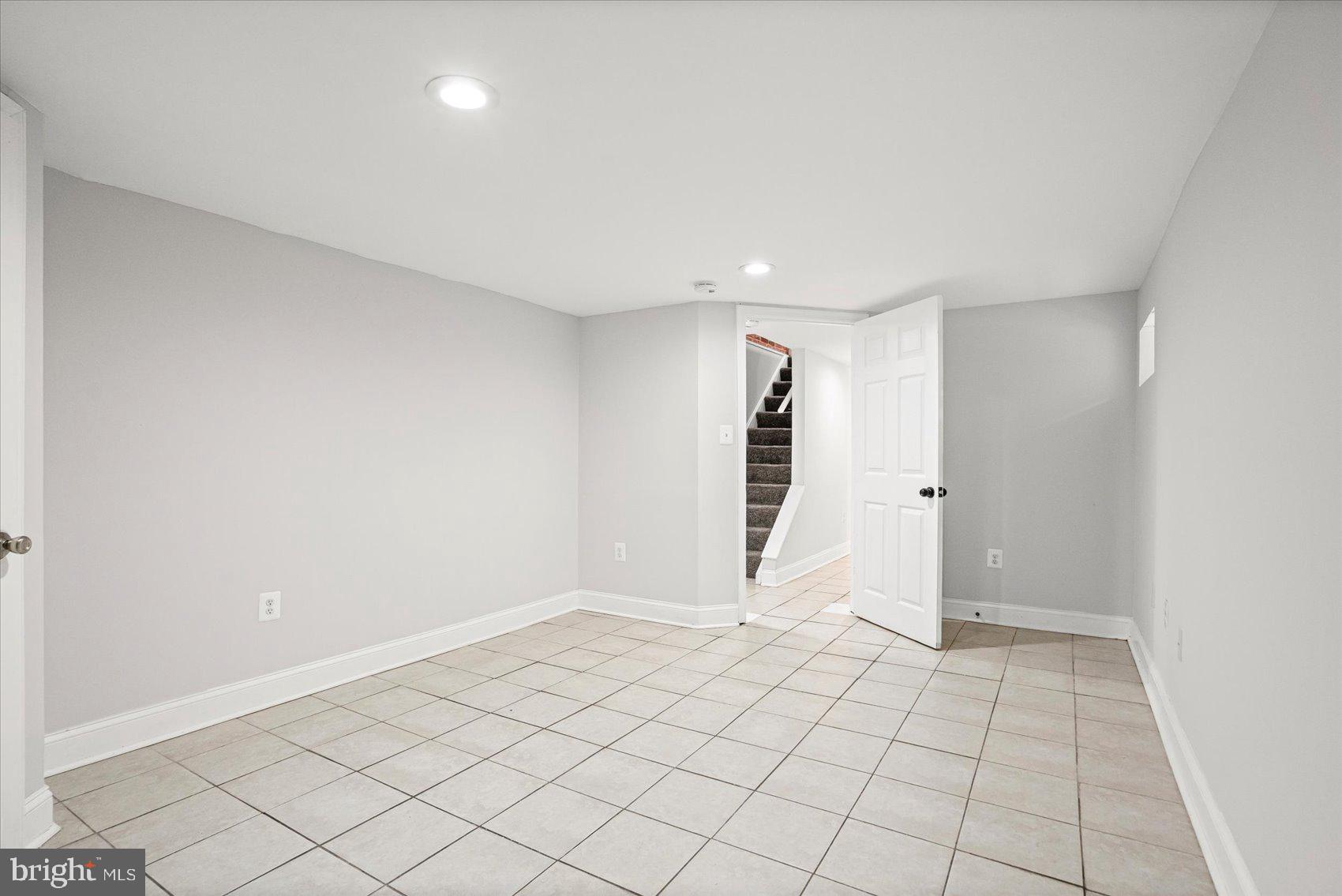 HIGHLANDTOWN - Residential