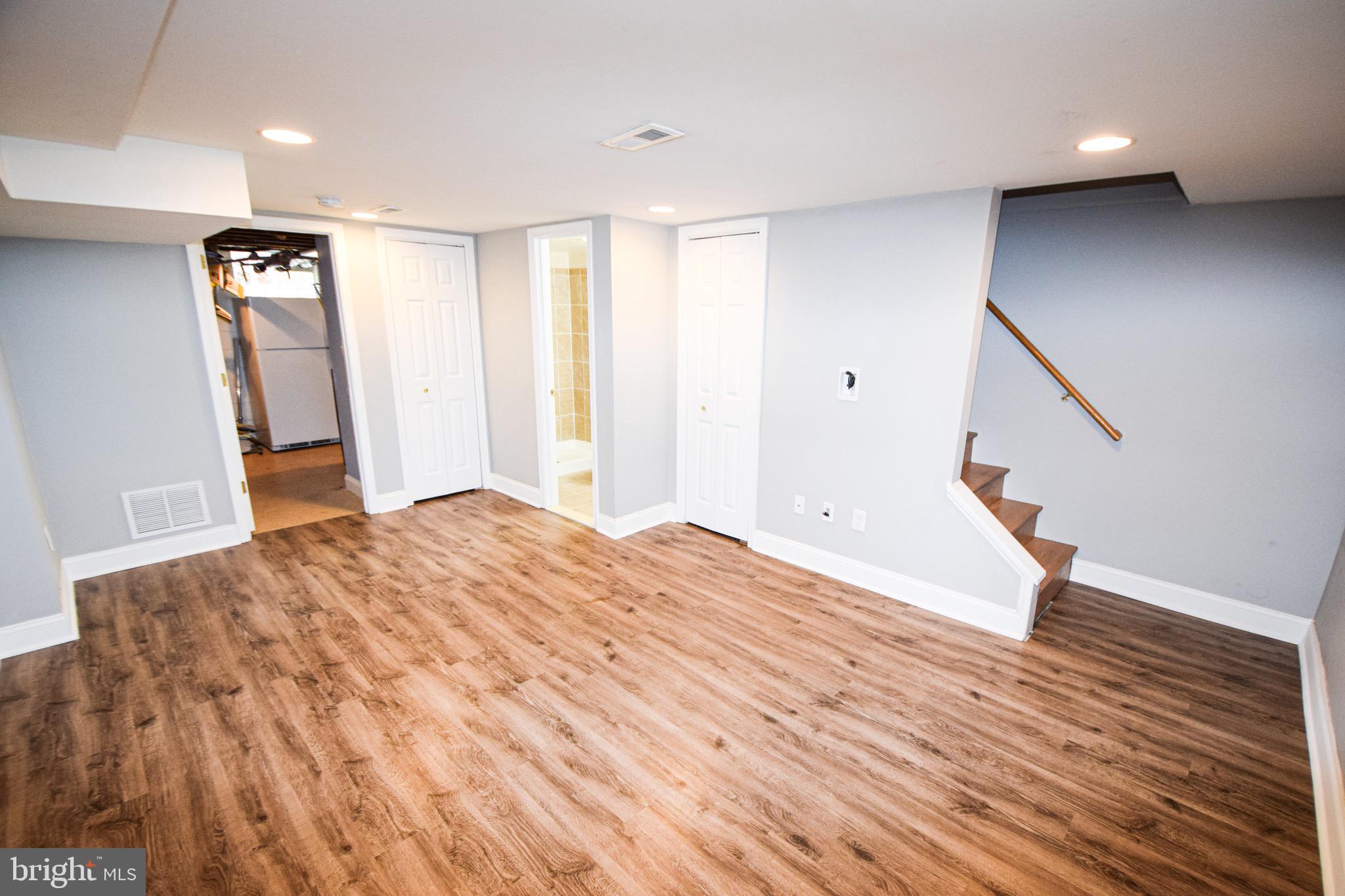 NORTH POINT VILLAGE - Residential