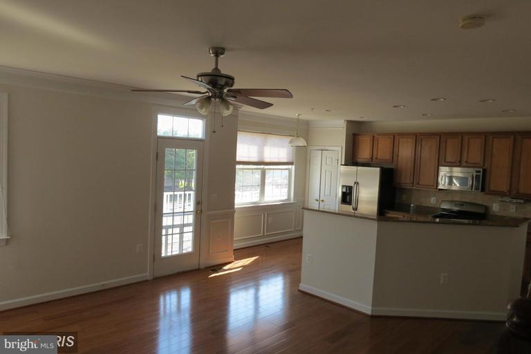 13669 VENTURI LANE