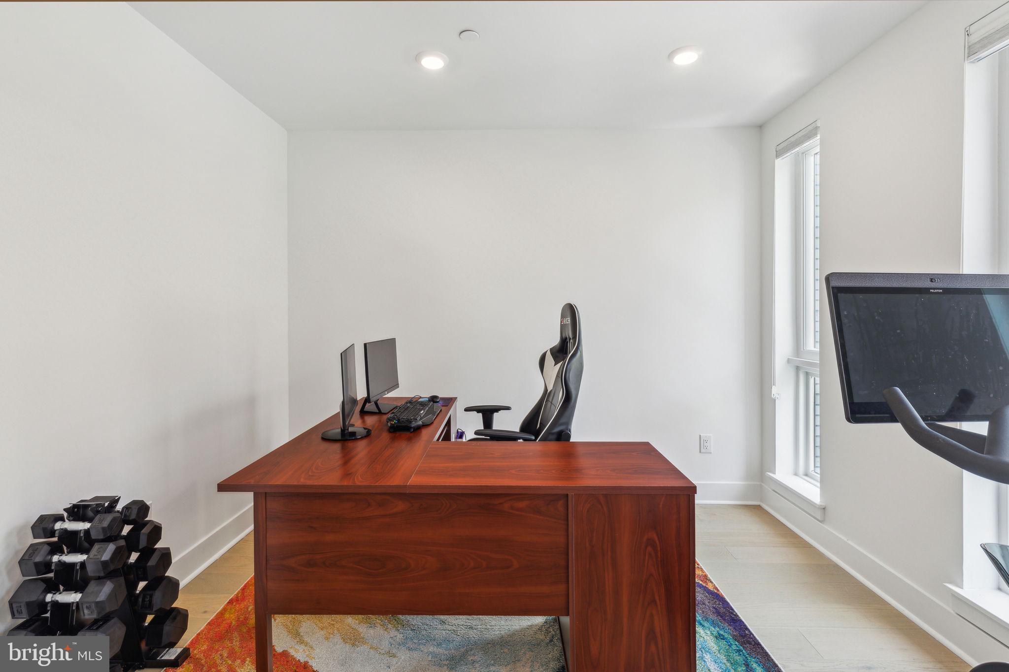 GRADUATE HOSPITAL - Residential Lease