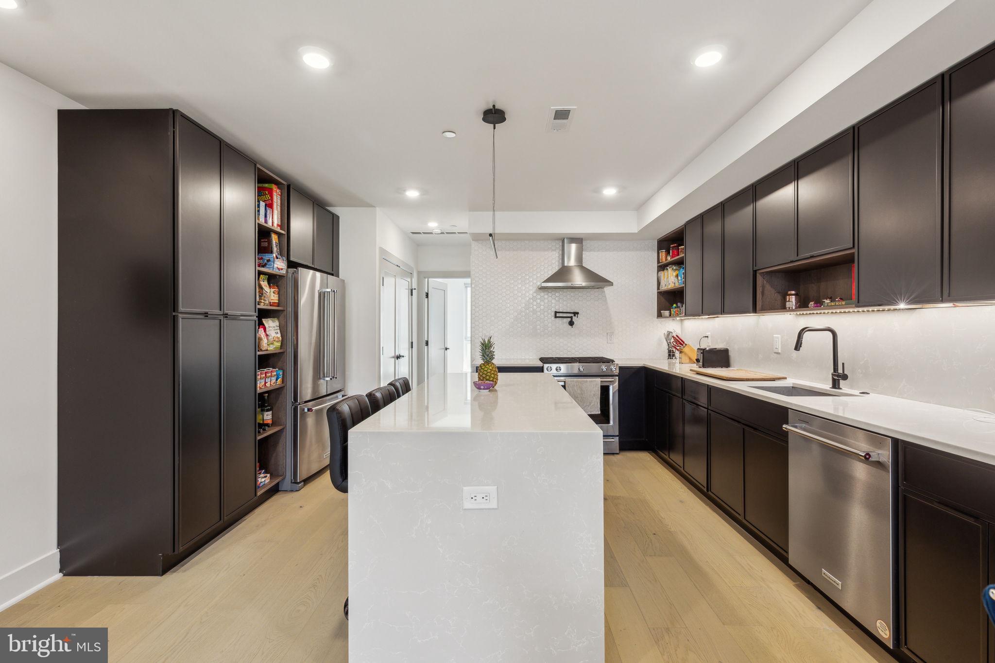 GRADUATE HOSPITAL - Residential Lease