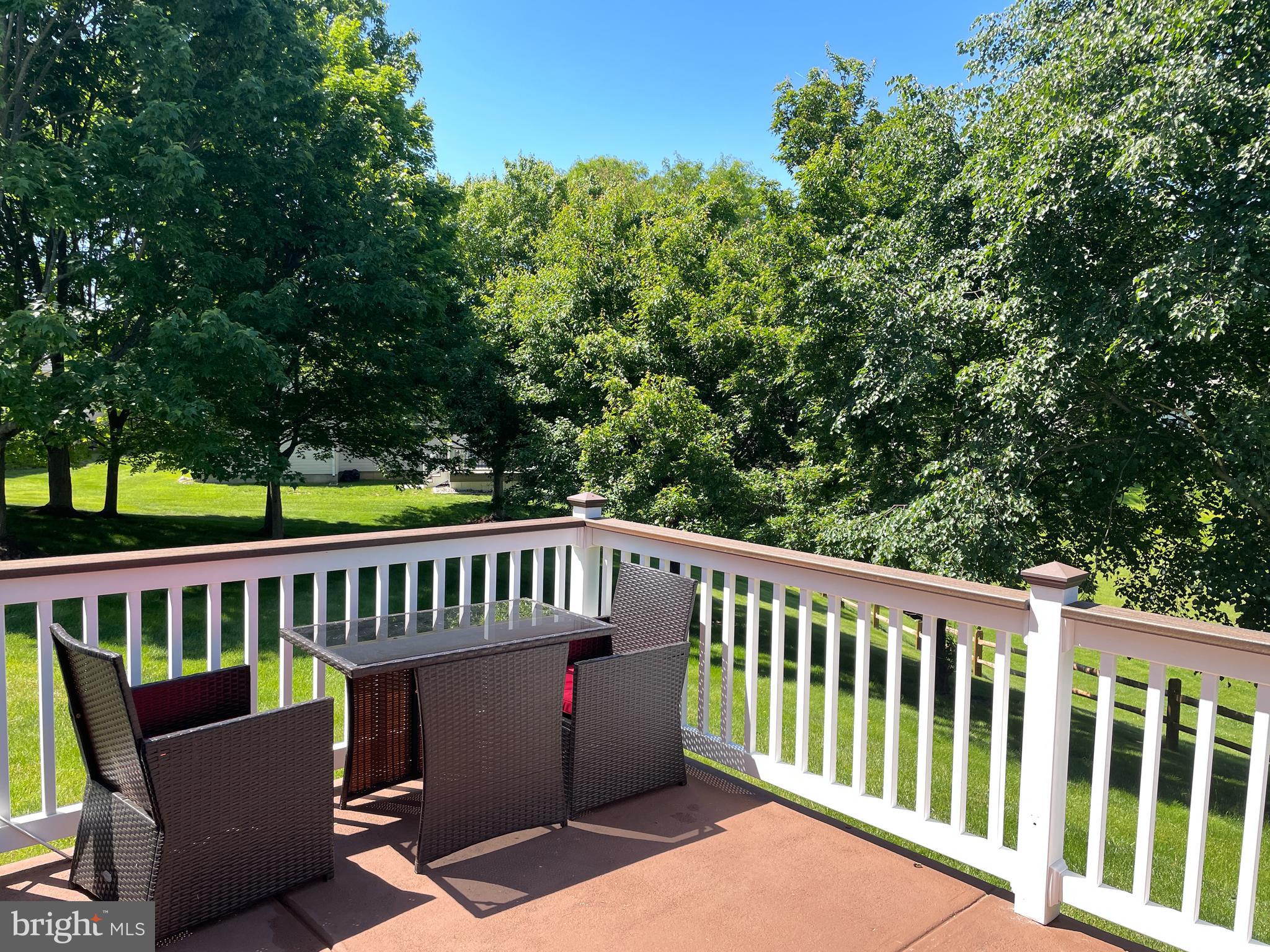 8 TUPELO LANE