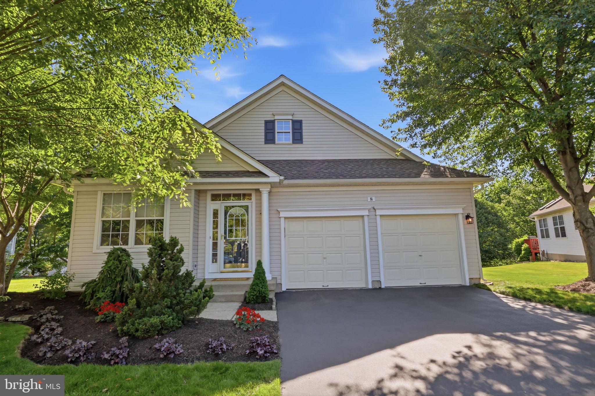 8 TUPELO LANE