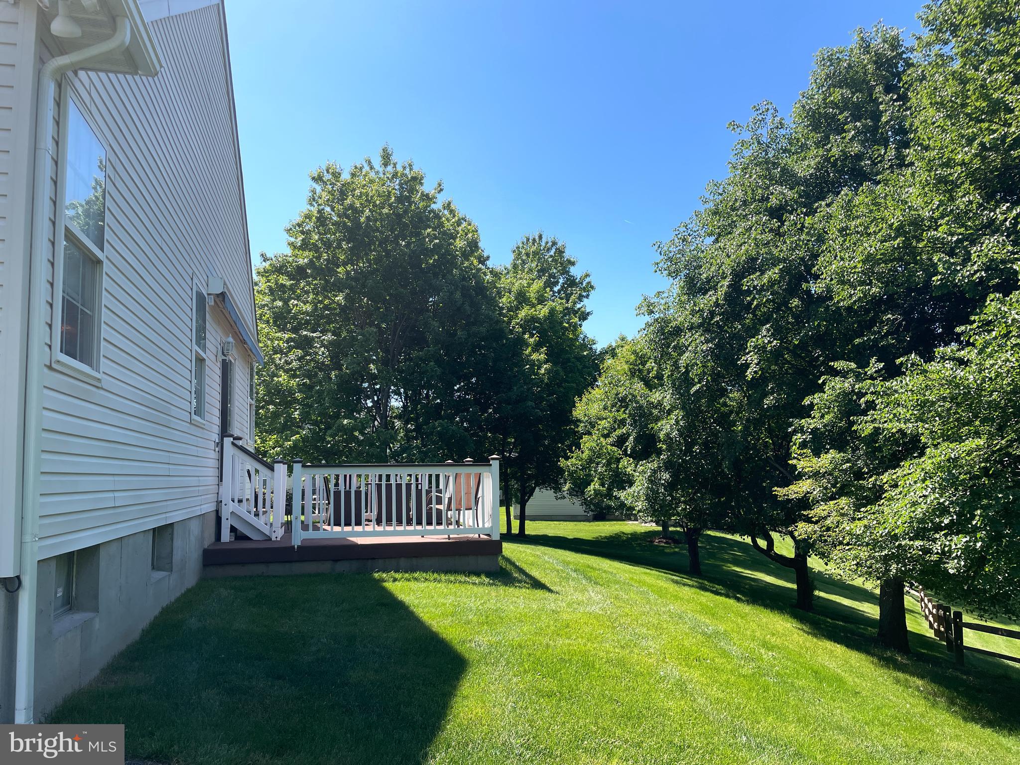 8 TUPELO LANE