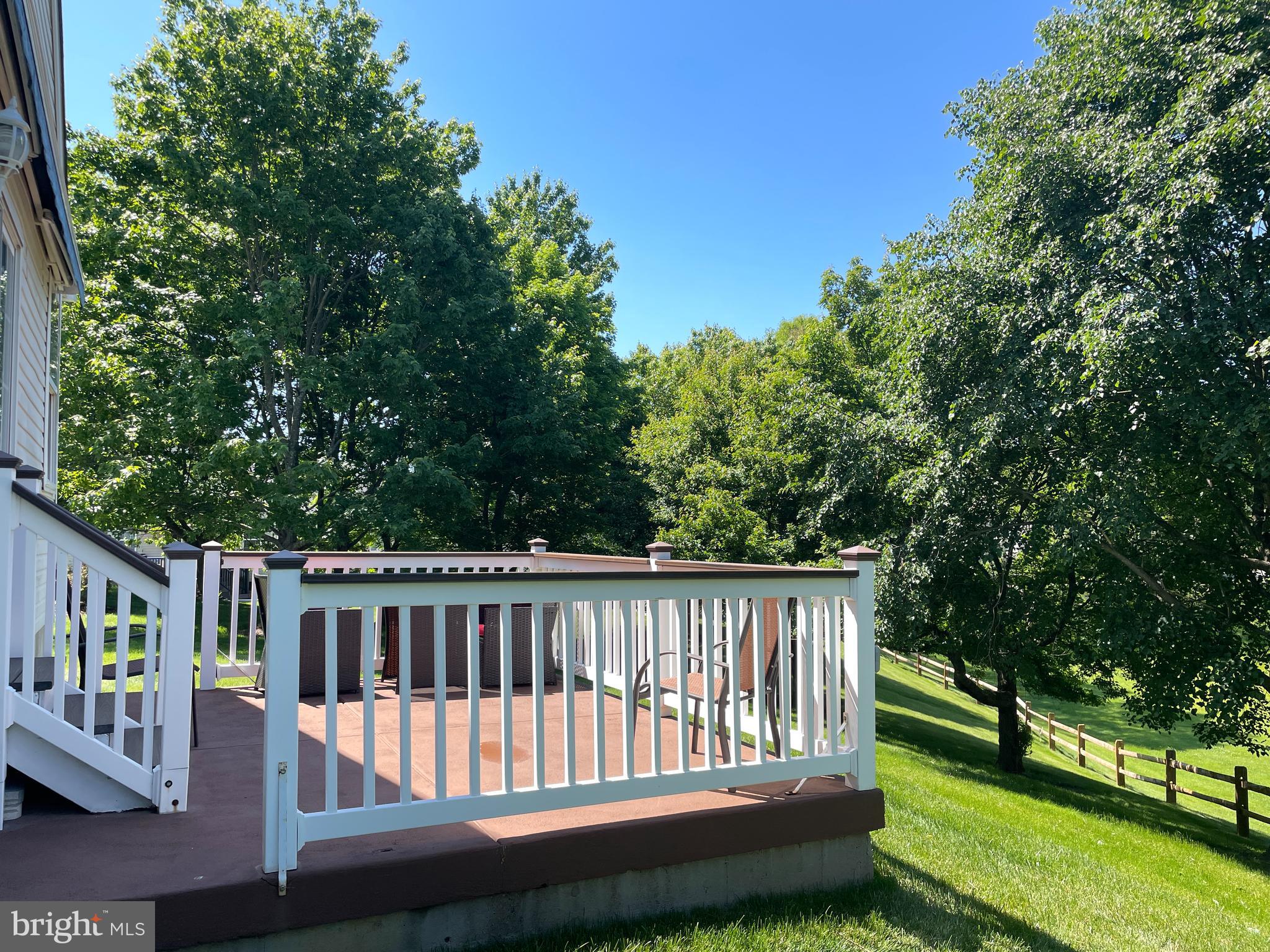 8 TUPELO LANE