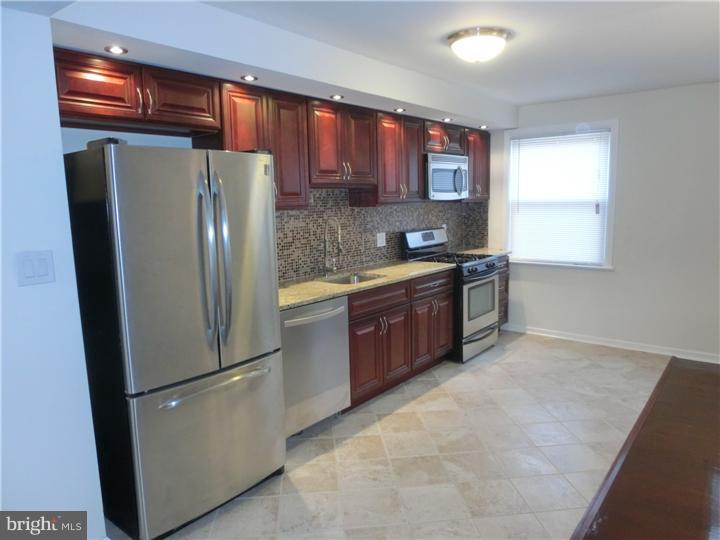 PHILADELPHIA (SOUTHWEST) - Residential