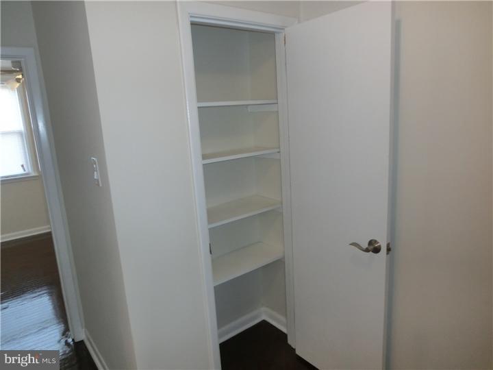 PHILADELPHIA (SOUTHWEST) - Residential