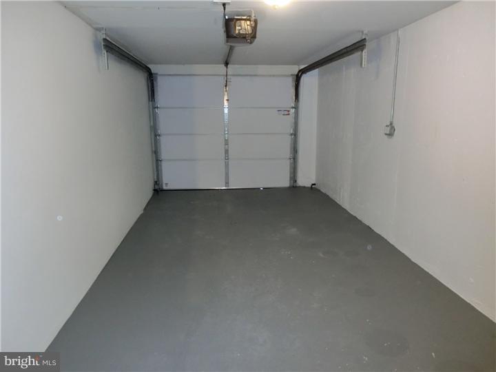 PHILADELPHIA (SOUTHWEST) - Residential