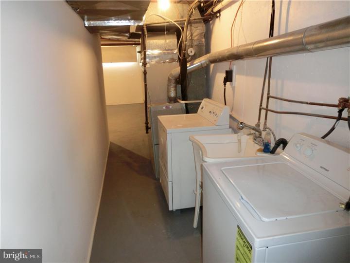 PHILADELPHIA (SOUTHWEST) - Residential