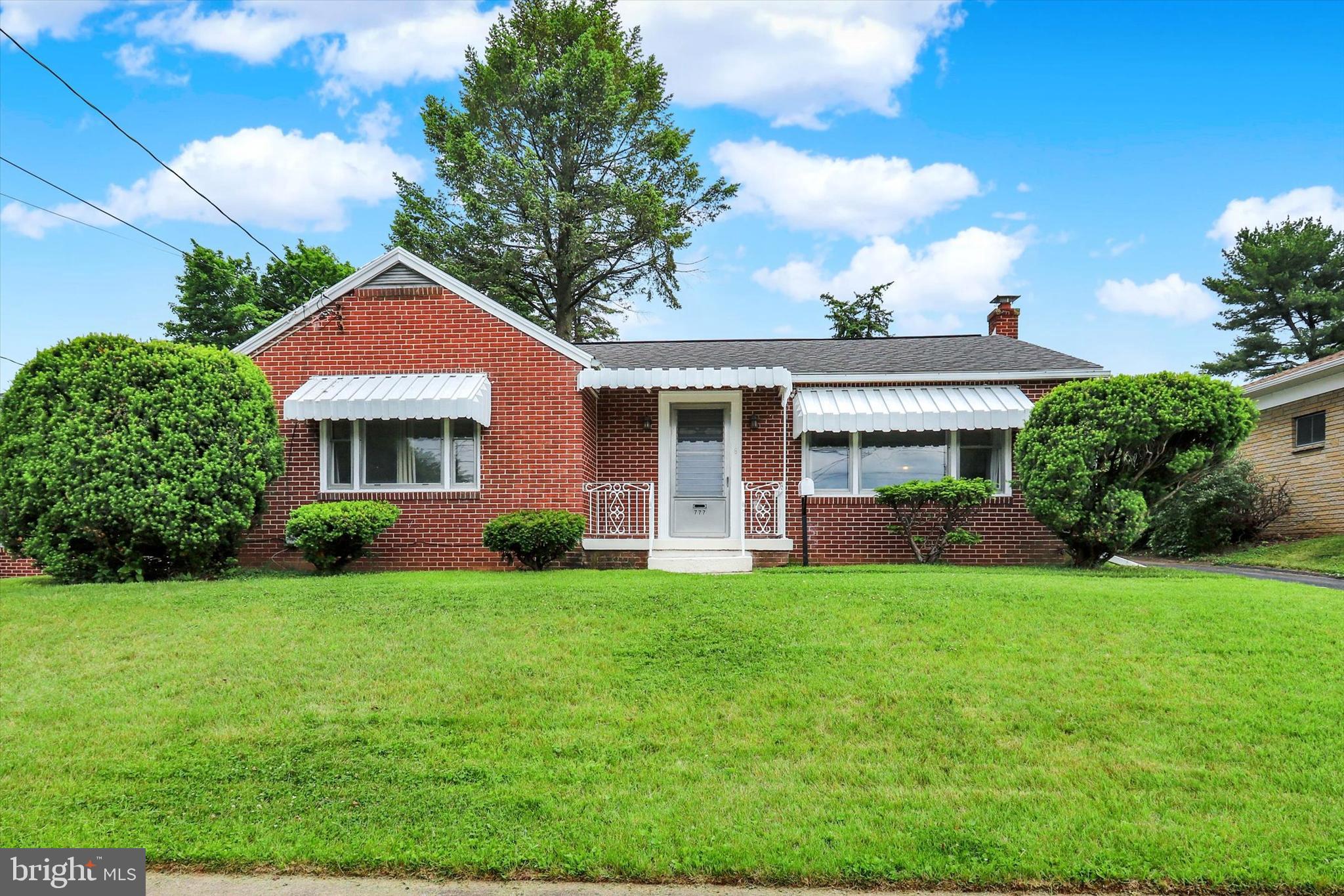 COLDBROOK MEADOWS - Residential
