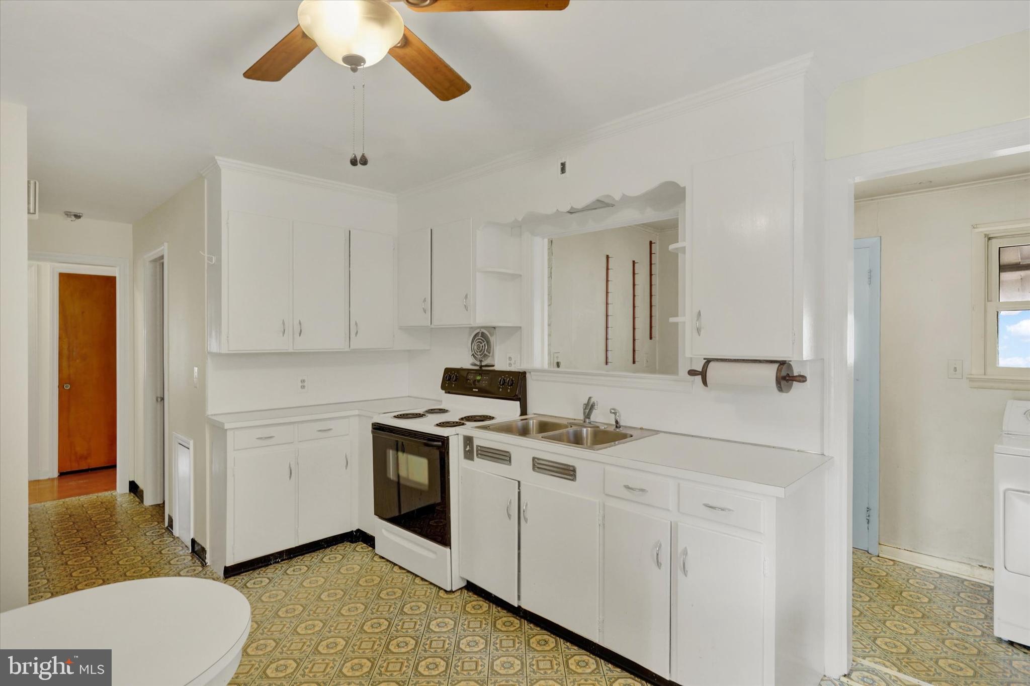 COLDBROOK MEADOWS - Residential