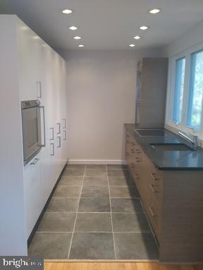 120 FLEETWOOD TERRACE