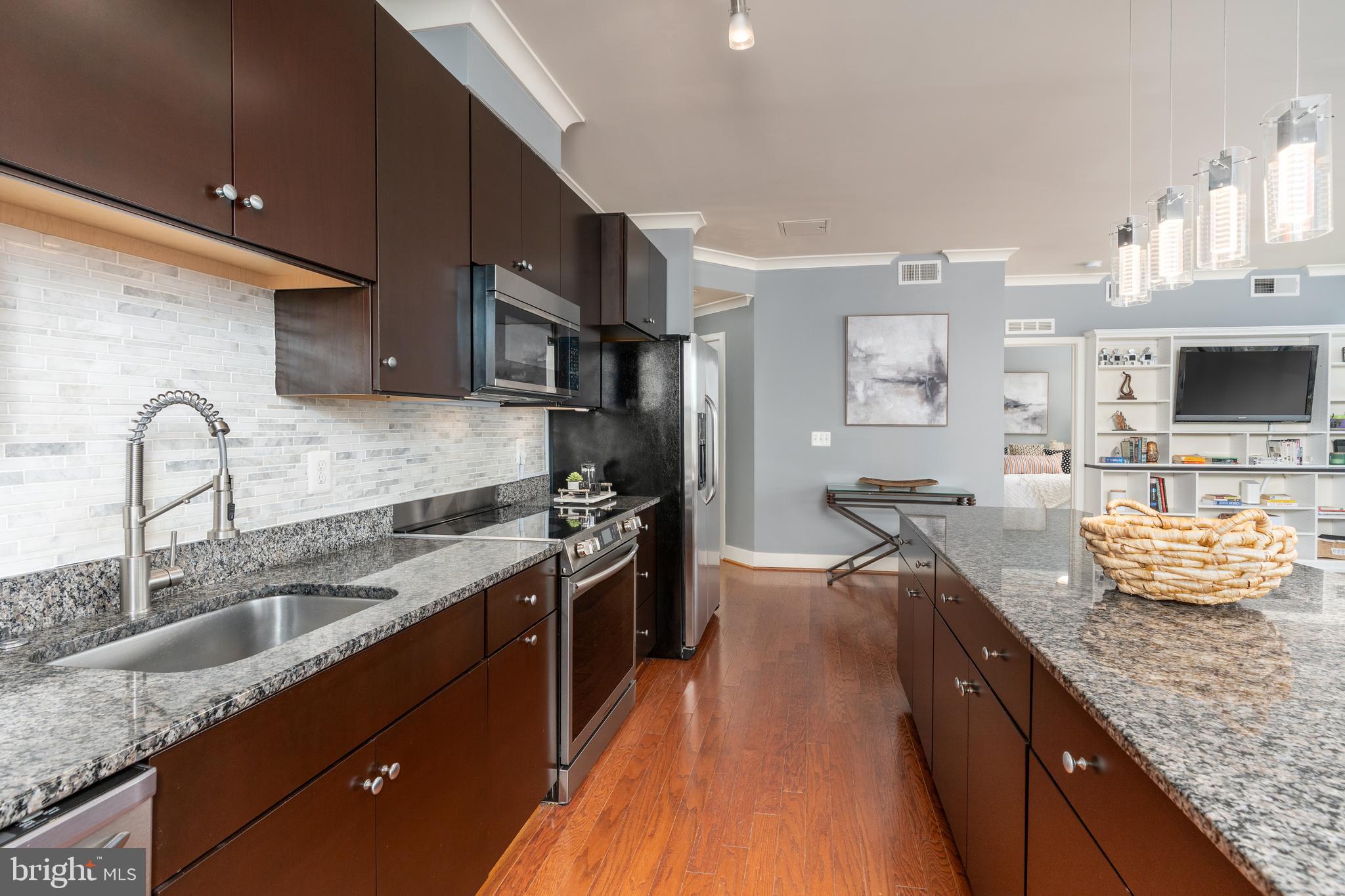 OLD TOWN COMMONS - Residential