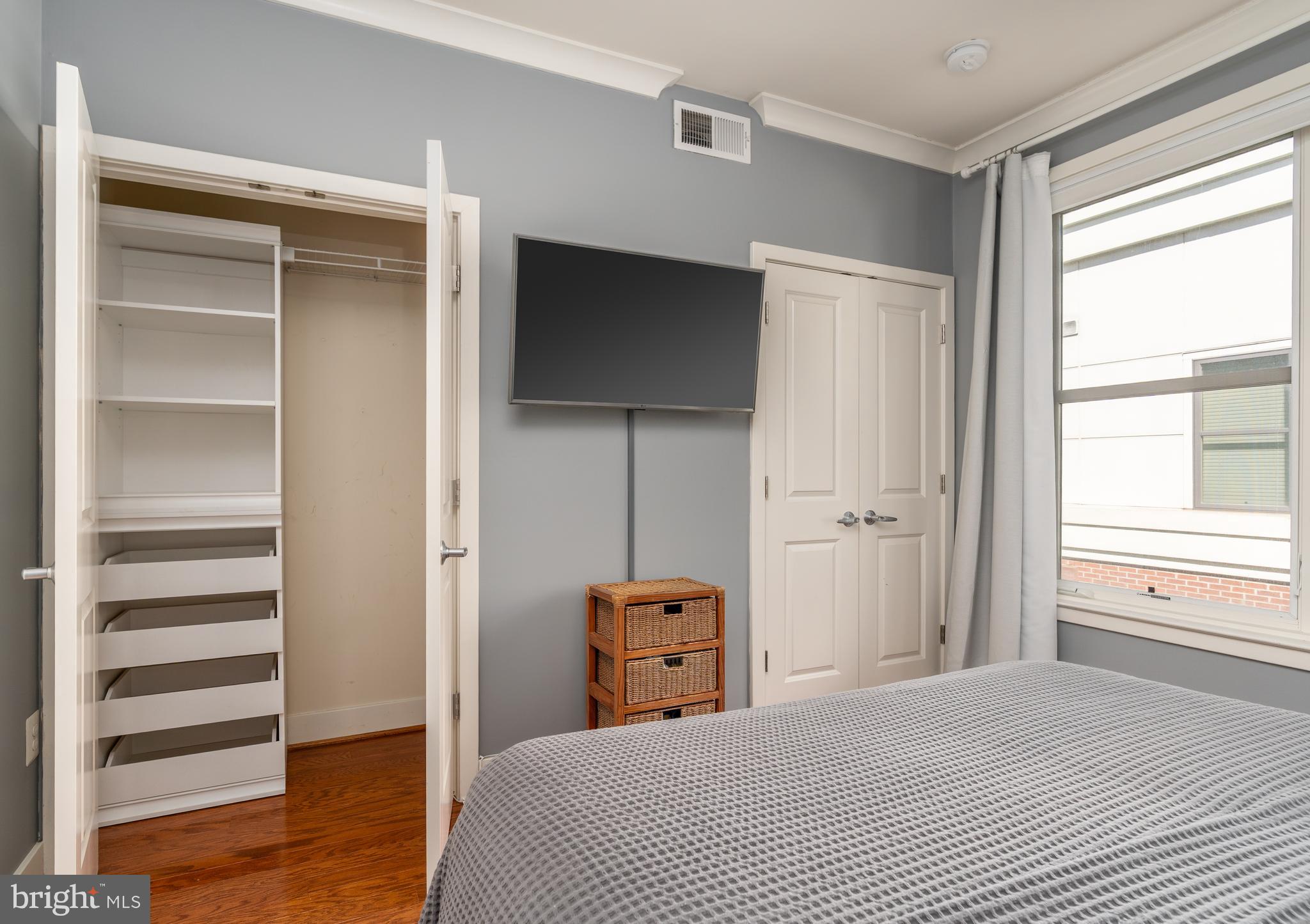 OLD TOWN COMMONS - Residential